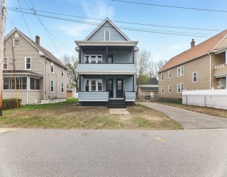 85 Charles St, Chicopee, Massachusetts, 4 Bedrooms Bedrooms, 12 Rooms Rooms,2 BathroomsBathrooms,Residential Income,For Sale,Charles St,73369680