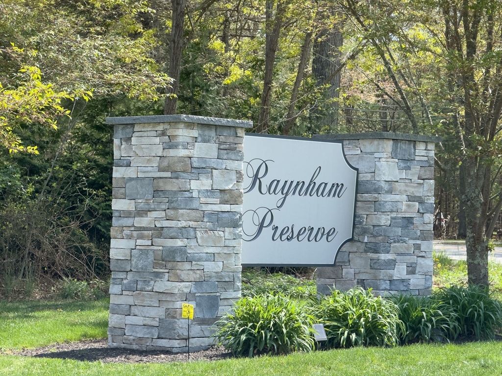 73 Sparrow Way, Raynham, Massachusetts, 4 Bedrooms Bedrooms, 7 Rooms Rooms,3.5 BathroomsBathrooms,Residential,For Sale,Sparrow Way,73369936