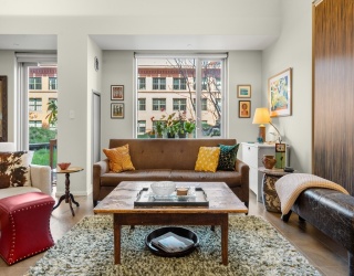 141 Dorchester Ave, Boston, Massachusetts, 2 Bedrooms Bedrooms, 4 Rooms Rooms,2 BathroomsBathrooms,Residential,For Sale,Dorchester Ave,73369975