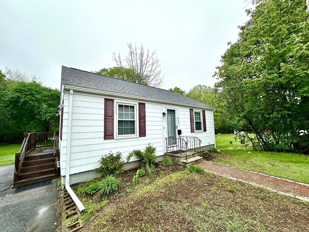 353 Union St, Ashland, Massachusetts, 3 Bedrooms Bedrooms, 5 Rooms Rooms,1 BathroomBathrooms,Residential Lease,For Rent,Union St,73370001