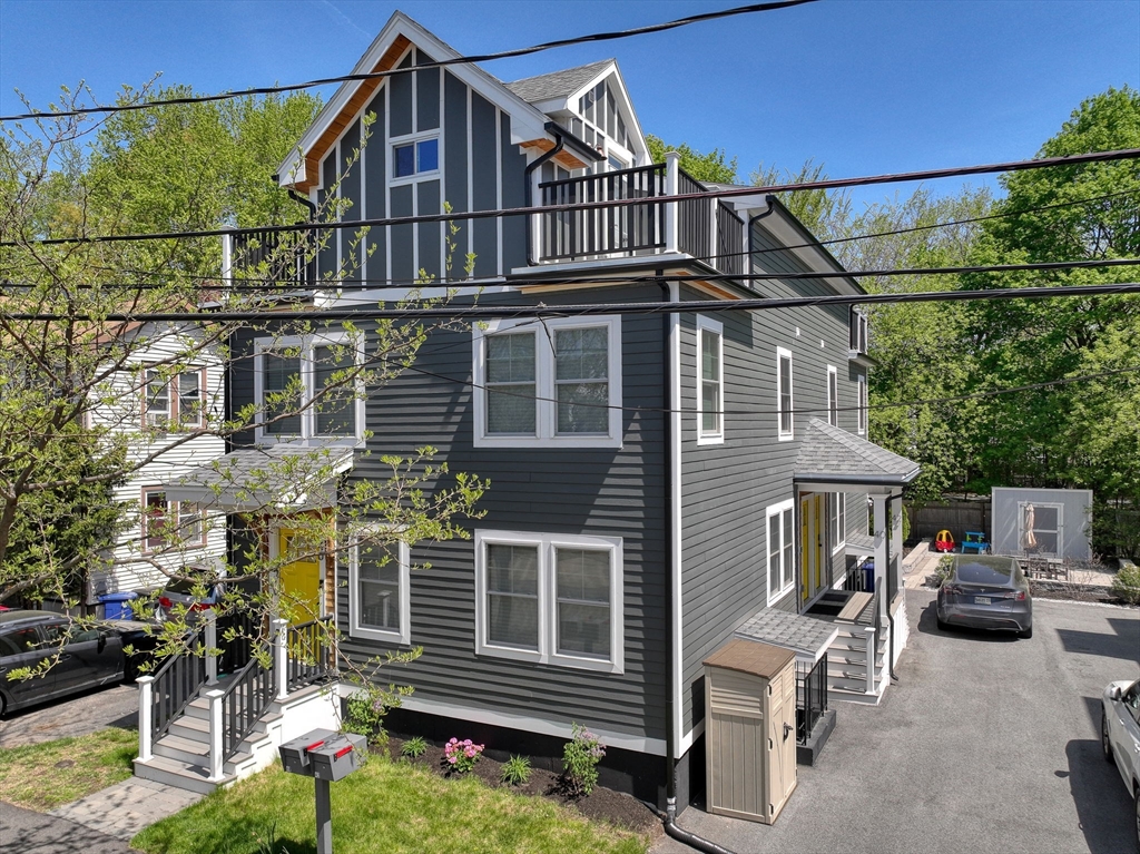 42 Margaret St, Arlington, Massachusetts, 3 Bedrooms Bedrooms, 8 Rooms Rooms,3.5 BathroomsBathrooms,Residential,For Sale,Margaret St,73368766