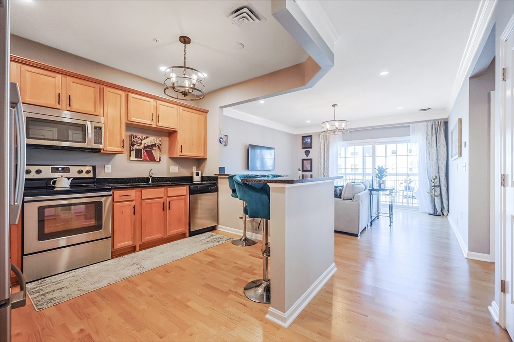57 Augustus Ct, Reading, Massachusetts, 1 Bedroom Bedrooms, 4 Rooms Rooms,1 BathroomBathrooms,Residential,For Sale,Augustus Ct,73370037