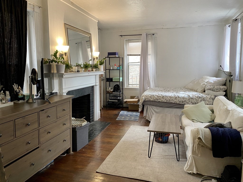 85 Phillips St, Boston, Massachusetts, 1 Bedroom Bedrooms, 3 Rooms Rooms,1 BathroomBathrooms,Residential Lease,For Rent,Phillips St,73370038