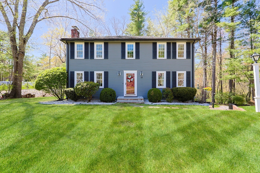 13 Brewster Rd, Norfolk, Massachusetts, 4 Bedrooms Bedrooms, 8 Rooms Rooms,2.5 BathroomsBathrooms,Residential,For Sale,Brewster Rd,73370040