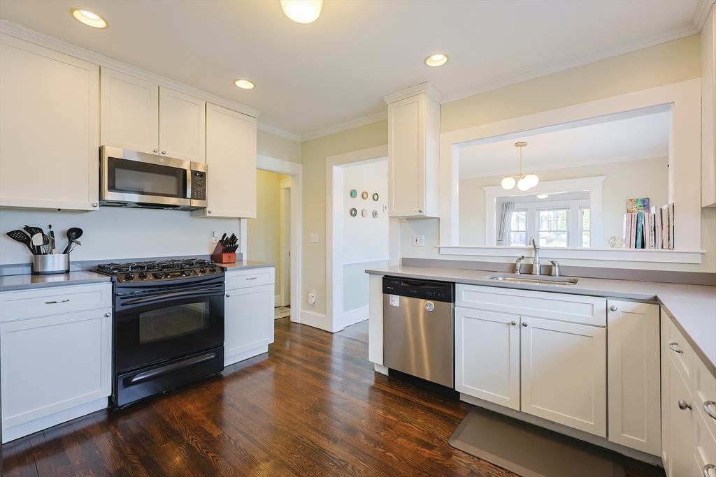 12 Sunset Hill Path, Boston, Massachusetts, 2 Bedrooms Bedrooms, 5 Rooms Rooms,1 BathroomBathrooms,Residential,For Sale,Sunset Hill Path,73370079