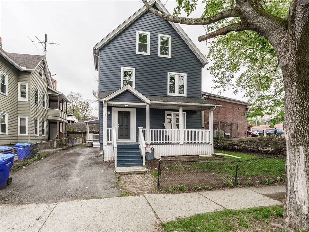 15 Warriner Ave, Springfield, Massachusetts, 8 Bedrooms Bedrooms, 12 Rooms Rooms,3 BathroomsBathrooms,Residential Income,For Sale,Warriner Ave,73369919