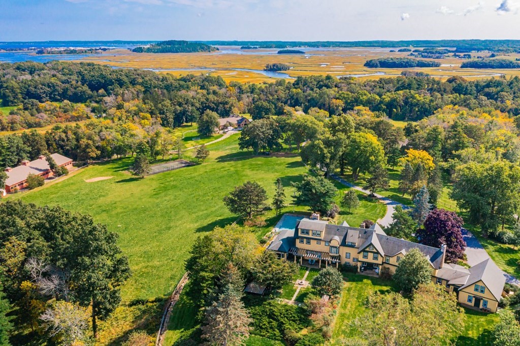 166 Argilla Road, Ipswich, Massachusetts, 5 Bedrooms Bedrooms, 14 Rooms Rooms,6 BathroomsBathrooms,Residential,For Sale,Argilla Road,73370103