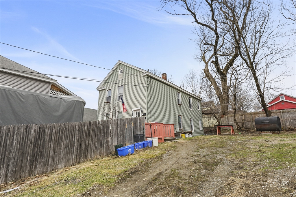 138 Robbins Ave, Pittsfield, Massachusetts, 6 Bedrooms Bedrooms, 10 Rooms Rooms,2 BathroomsBathrooms,Residential Income,For Sale,Robbins Ave,73361102