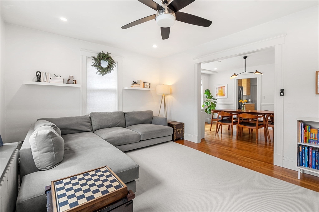 517 Heath Street, Brookline, Massachusetts, 5 Bedrooms Bedrooms, 12 Rooms Rooms,3 BathroomsBathrooms,Residential Income,For Sale,Heath Street,73370153
