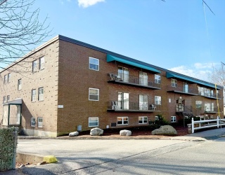 100 Water Street, Stoughton, Massachusetts, 40 Bedrooms Bedrooms, 69 Rooms Rooms,29 BathroomsBathrooms,Residential Income,For Sale,Water Street,73370369