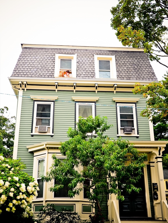 87 Green Strret, Boston, Massachusetts, 2 Bedrooms Bedrooms, 4 Rooms Rooms,1 BathroomBathrooms,Residential Lease,For Rent,Green Strret,73370464