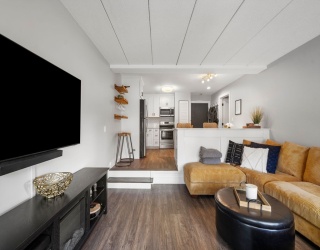 160 Burkhall St, Weymouth, Massachusetts, 1 Bedroom Bedrooms, 3 Rooms Rooms,1 BathroomBathrooms,Residential Lease,For Rent,Burkhall St,73370516