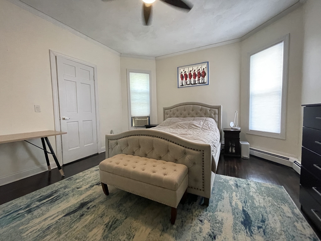 11 Bowdoin Avenue, Boston, Massachusetts, 2 Bedrooms Bedrooms, 5 Rooms Rooms,1 BathroomBathrooms,Residential Lease,For Rent,Bowdoin Avenue,73370579