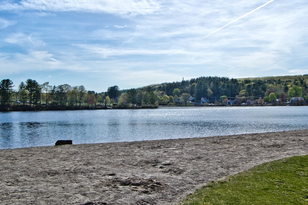 Lot B Kiwanis Beach Rd, Upton, Massachusetts, ,Land,For Sale,Kiwanis Beach Rd,73370751