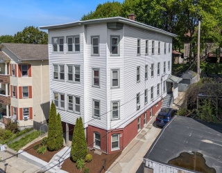 31 Chrome St, Worcester, Massachusetts, 10 Bedrooms Bedrooms, 21 Rooms Rooms,4 BathroomsBathrooms,Residential Income,For Sale,Chrome St,73370796