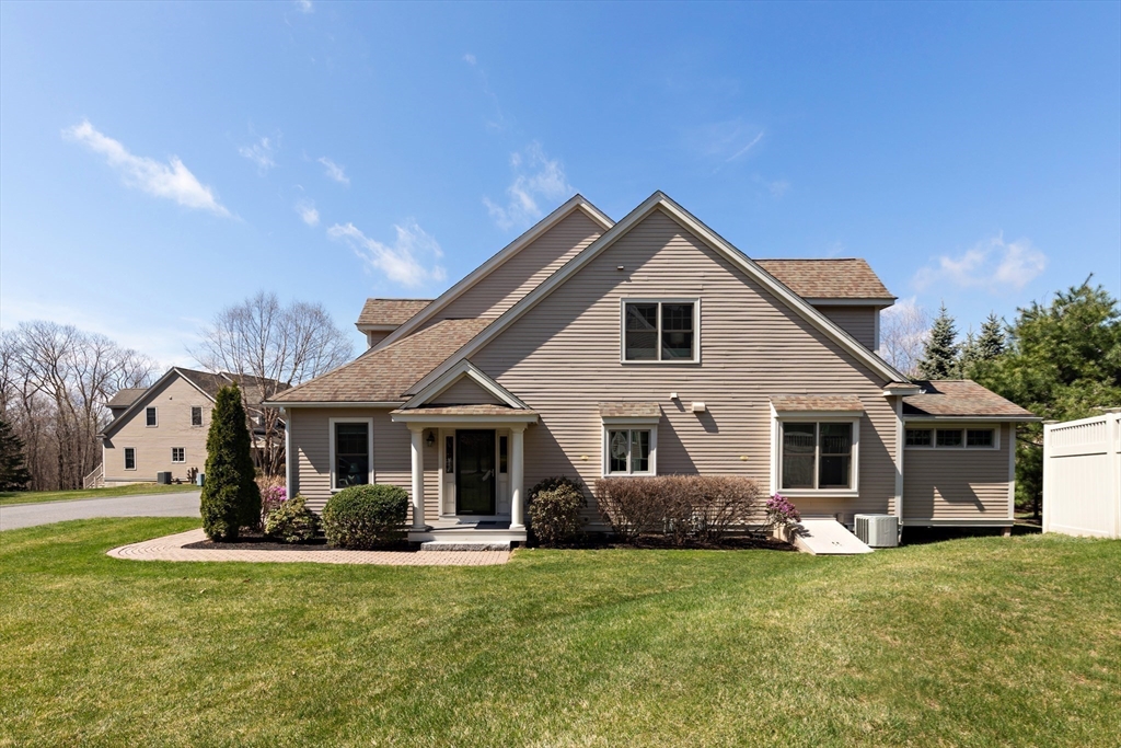 44 Sunset Ridge Ln, Bolton, Massachusetts, 2 Bedrooms Bedrooms, 7 Rooms Rooms,2.5 BathroomsBathrooms,Residential,For Sale,Sunset Ridge Ln,73369703