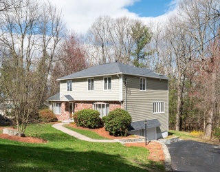147 Catamount Road, Tewksbury, Massachusetts, 3 Bedrooms Bedrooms, 12 Rooms Rooms,3.5 BathroomsBathrooms,Residential,For Sale,Catamount Road,73371038
