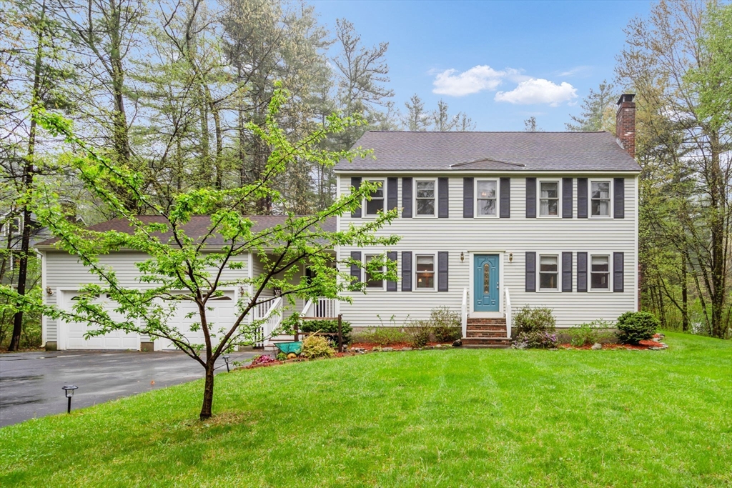 35 Crosswinds Dr, Groton, Massachusetts, 3 Bedrooms Bedrooms, 7 Rooms Rooms,2.5 BathroomsBathrooms,Residential,For Sale,Crosswinds Dr,73371055