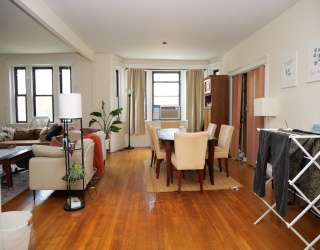 223 Saint Paul St, Brookline, Massachusetts, 3 Bedrooms Bedrooms, 5 Rooms Rooms,2 BathroomsBathrooms,Residential Lease,For Rent,Saint Paul St,73371080