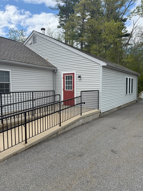 481 Bedford St, Bridgewater, Massachusetts, ,Commercial Lease,For Rent,Bedford St,73323080