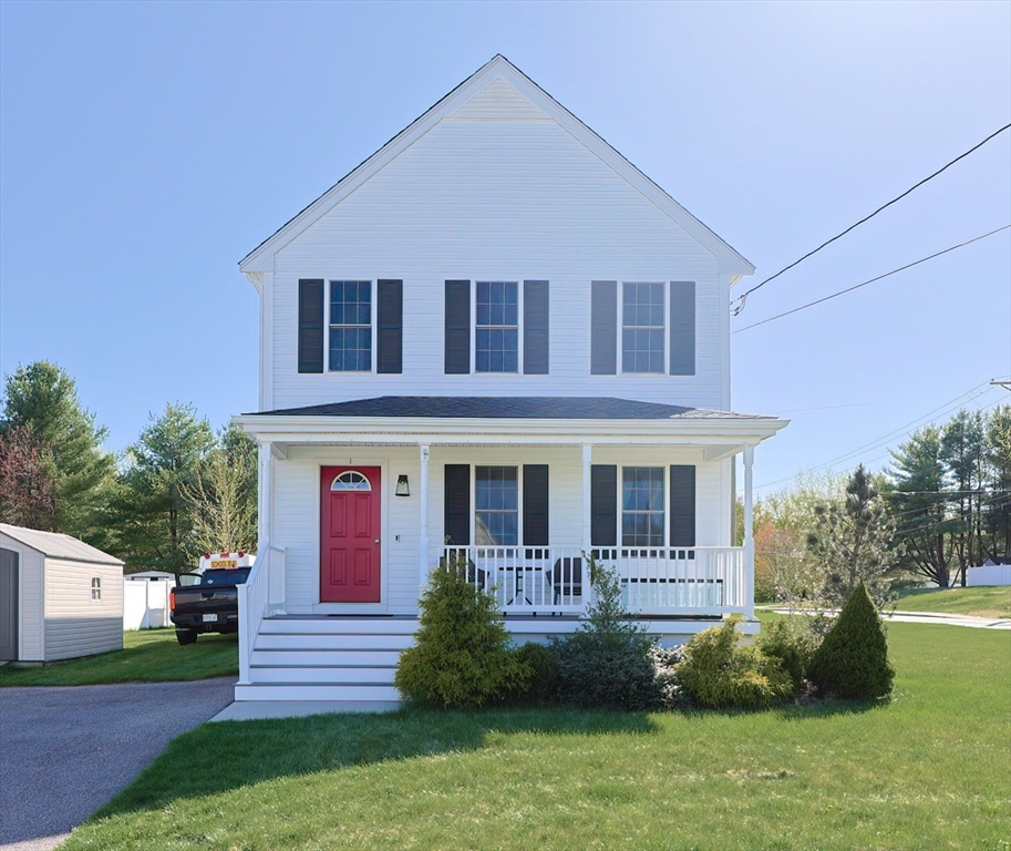 1 Taft Dr, Bellingham, Massachusetts, 3 Bedrooms Bedrooms, 6 Rooms Rooms,1.5 BathroomsBathrooms,Residential,For Sale,Taft Dr,73371230