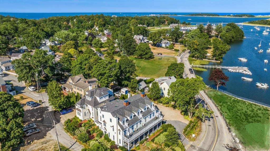 4 Margin St, Cohasset, Massachusetts, 3 Bedrooms Bedrooms, 9 Rooms Rooms,2.5 BathroomsBathrooms,Residential,For Sale,Margin St,73371241
