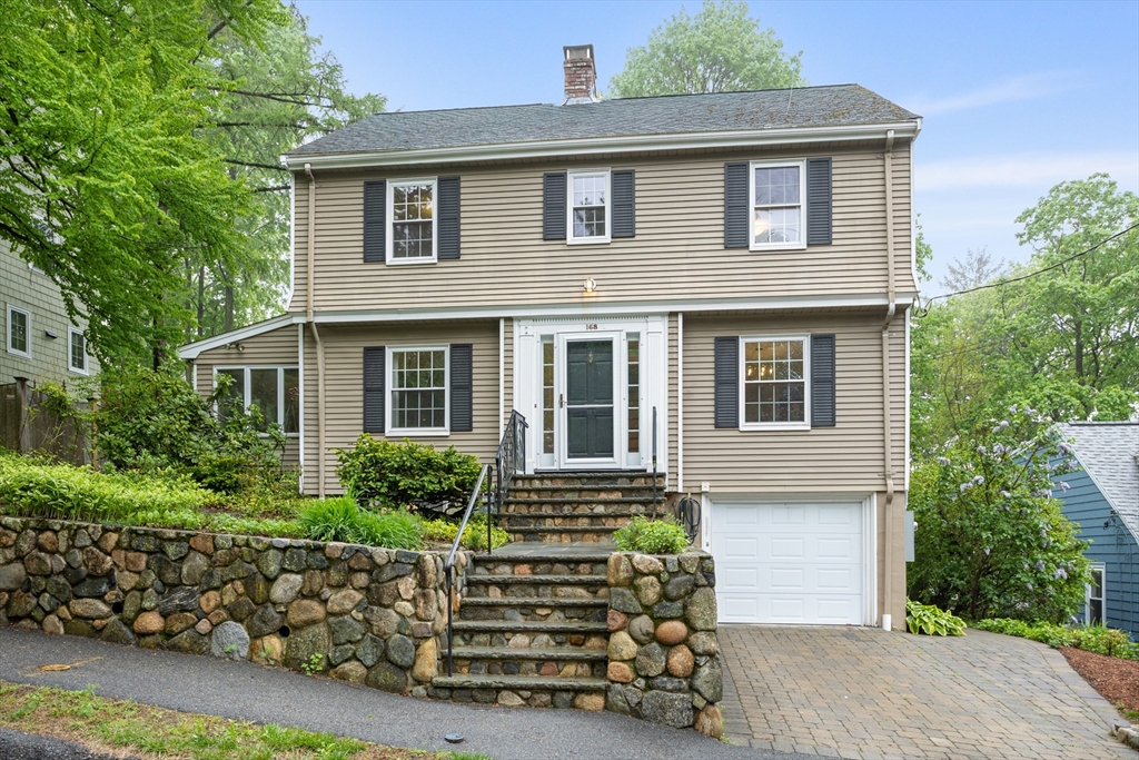 168 Cedar Ave, Arlington, Massachusetts, 3 Bedrooms Bedrooms, 8 Rooms Rooms,1.5 BathroomsBathrooms,Residential,For Sale,Cedar Ave,73371236