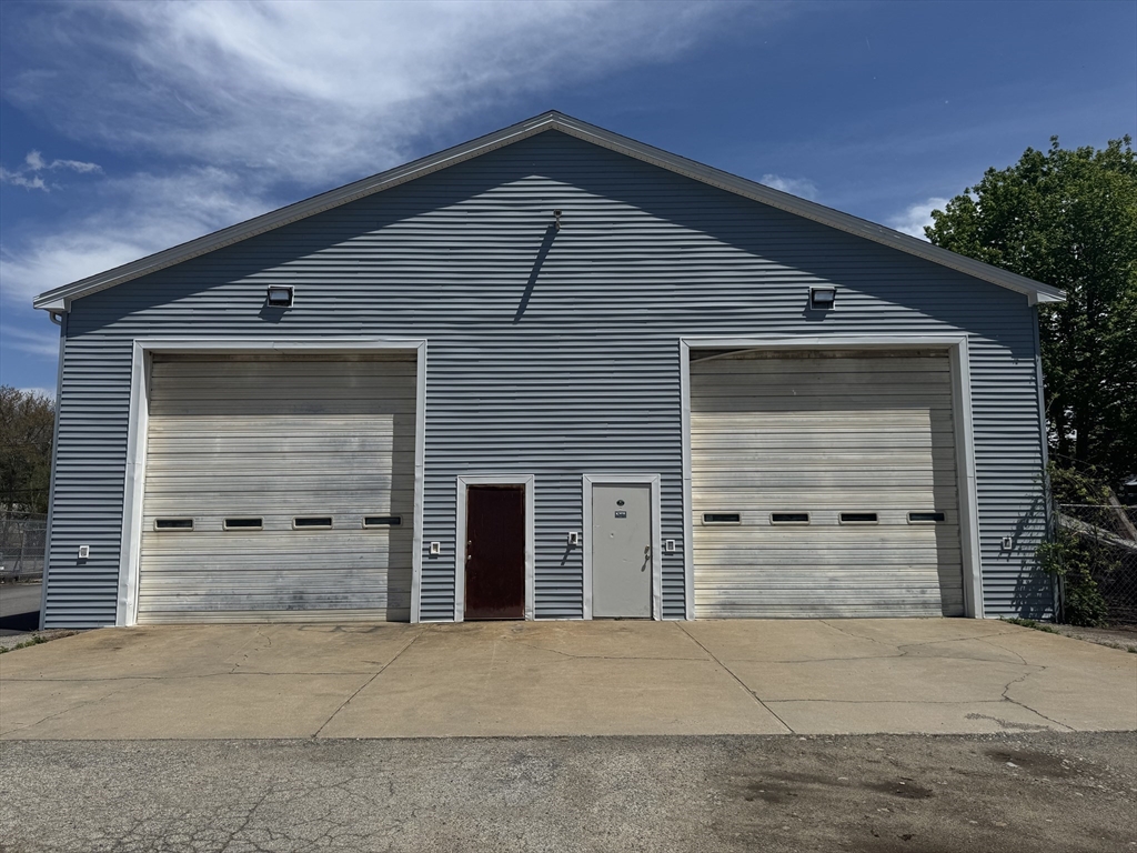 125 East Grove St, Middleboro, Massachusetts, ,Commercial Lease,For Rent,East Grove St,73371327