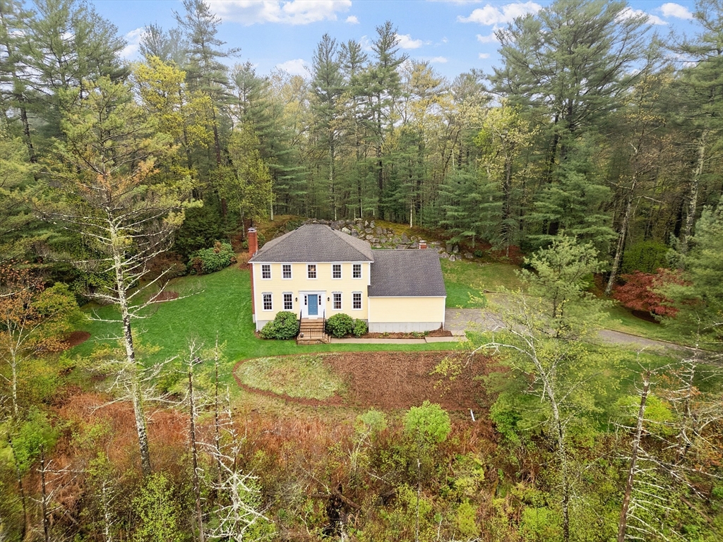 94 Brook St, Carlisle, Massachusetts, 4 Bedrooms Bedrooms, 9 Rooms Rooms,2.5 BathroomsBathrooms,Residential,For Sale,Brook St,73371342