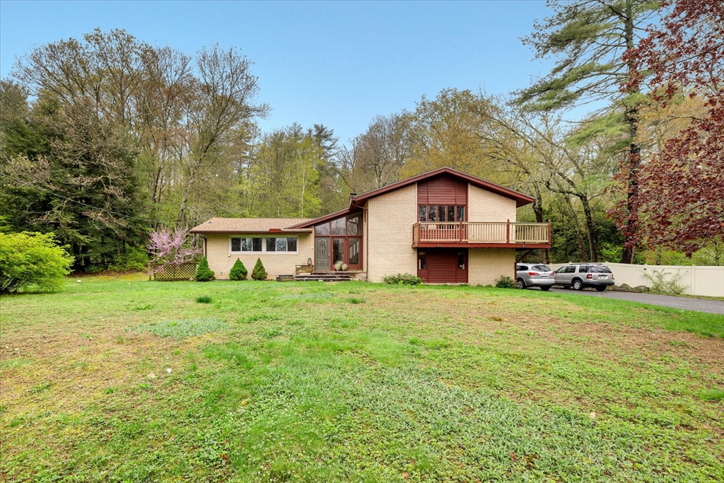 240 Worcester Rd, Barre, Massachusetts, 3 Bedrooms Bedrooms, 7 Rooms Rooms,2.5 BathroomsBathrooms,Residential,For Sale,Worcester Rd,73371345