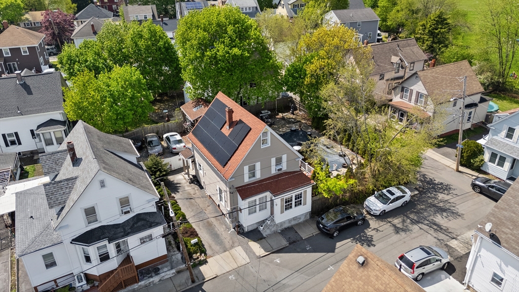 20 Houston St, Lynn, Massachusetts, 3 Bedrooms Bedrooms, 7 Rooms Rooms,1.5 BathroomsBathrooms,Residential,For Sale,Houston St,73371425