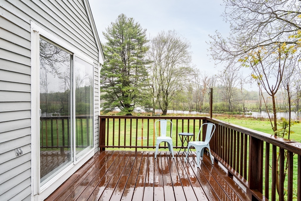 63 Cortland Ln, Boxborough, Massachusetts, 3 Bedrooms Bedrooms, 5 Rooms Rooms,3 BathroomsBathrooms,Residential,For Sale,Cortland Ln,73371116