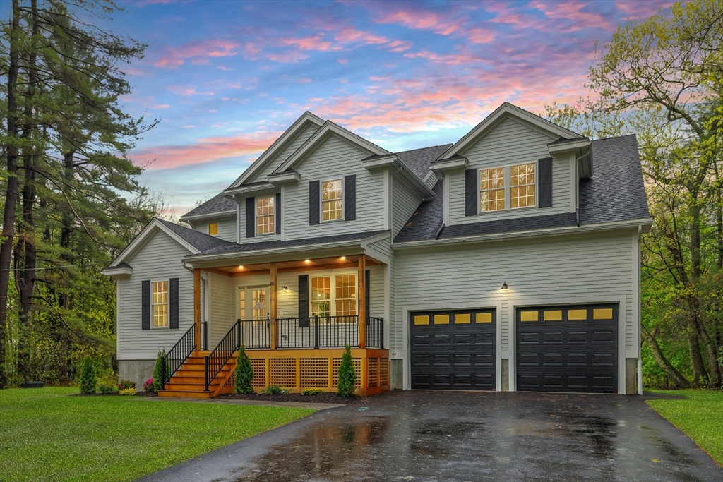 85 Beaver Avenue, Lynnfield, Massachusetts, 3 Bedrooms Bedrooms, 9 Rooms Rooms,4.5 BathroomsBathrooms,Residential,For Sale,Beaver Avenue,73371304