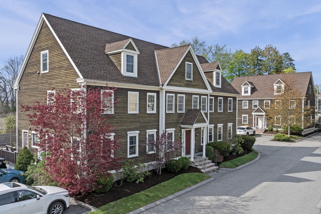 12 Olde Ipswich Way, Ipswich, Massachusetts, 3 Bedrooms Bedrooms, 6 Rooms Rooms,2.5 BathroomsBathrooms,Residential,For Sale,Olde Ipswich Way,73371584