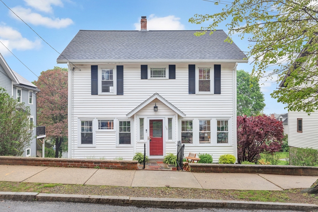 15 Farmer Road, Arlington, Massachusetts, 3 Bedrooms Bedrooms, 9 Rooms Rooms,1.5 BathroomsBathrooms,Residential,For Sale,Farmer Road,73371482