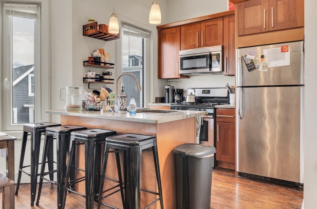 5 Saint Margaret St, Boston, Massachusetts, 3 Bedrooms Bedrooms, 4 Rooms Rooms,2 BathroomsBathrooms,Residential Lease,For Rent,Saint Margaret St,73371516