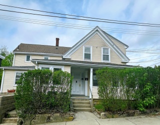 4 Harrison St, Natick, Massachusetts, 4 Bedrooms Bedrooms, 7 Rooms Rooms,2 BathroomsBathrooms,Residential Lease,For Rent,Harrison St,73371614