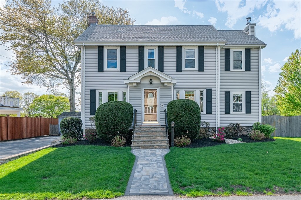 131 Jefferson St, Braintree, Massachusetts, 3 Bedrooms Bedrooms, 6 Rooms Rooms,2.5 BathroomsBathrooms,Residential,For Sale,Jefferson St,73371625