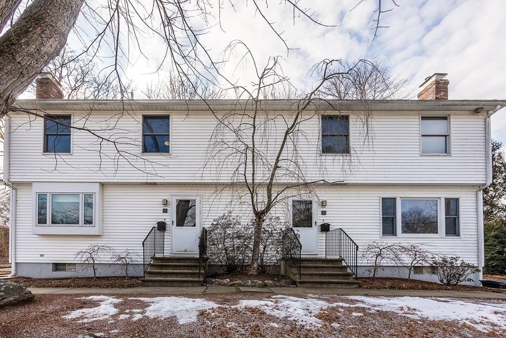 39 Crane Ave, Maynard, Massachusetts, 3 Bedrooms Bedrooms, 7 Rooms Rooms,1.5 BathroomsBathrooms,Residential Lease,For Rent,Crane Ave,73371668