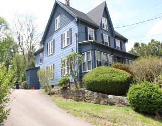 26 Rutland Street, Hudson, Massachusetts, 6 Bedrooms Bedrooms, 15 Rooms Rooms,2 BathroomsBathrooms,Residential Income,For Sale,Rutland Street,73371701