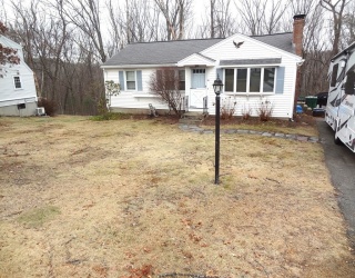91 Hilldale Rd, Ashland, Massachusetts, 3 Bedrooms Bedrooms, 8 Rooms Rooms,2 BathroomsBathrooms,Residential Lease,For Rent,Hilldale Rd,73371733