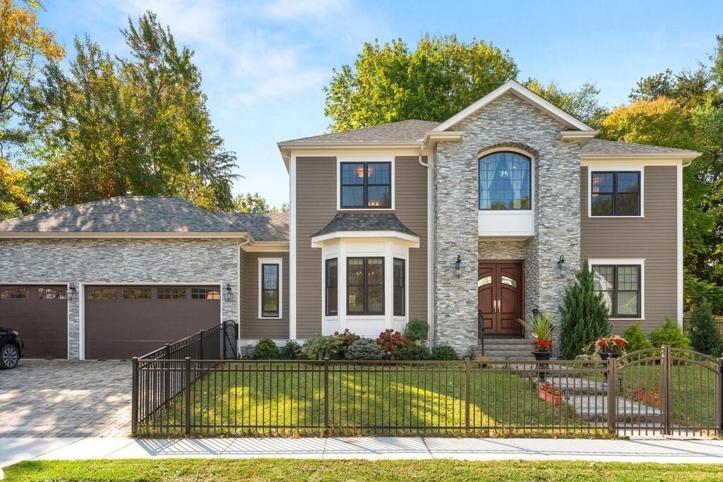 10 Fox Hill Rd, Newton, Massachusetts, 5 Bedrooms Bedrooms, 10 Rooms Rooms,6.5 BathroomsBathrooms,Residential Lease,For Rent,Fox Hill Rd,73371740