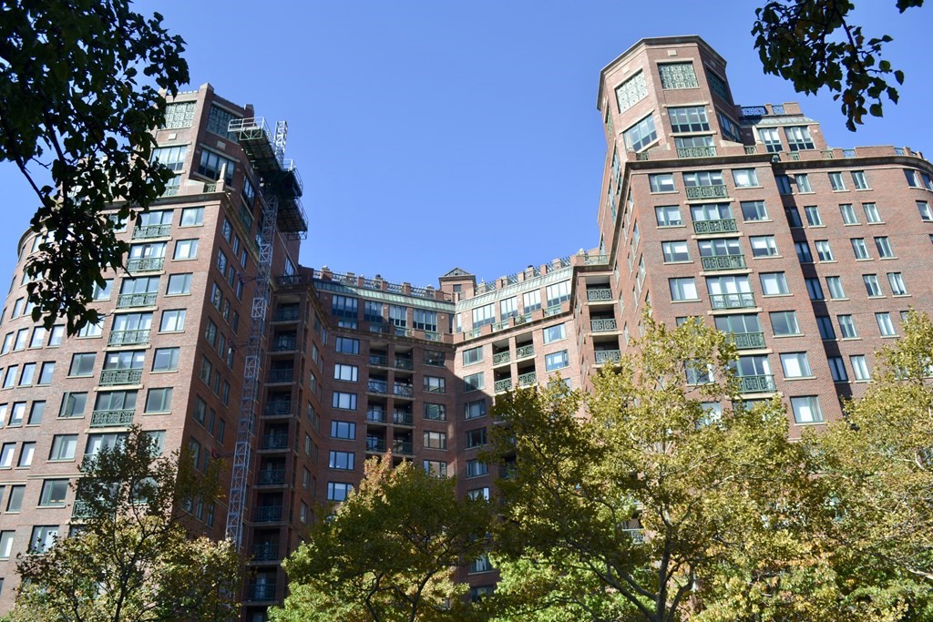 10 Rogers St, Cambridge, Massachusetts, 1 Bedroom Bedrooms, 3 Rooms Rooms,1 BathroomBathrooms,Residential,For Sale,Rogers St,73371788