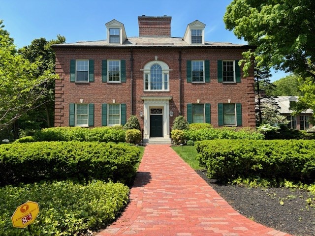 83 Church, Winchester, Massachusetts, 2 Bedrooms Bedrooms, 5 Rooms Rooms,2.5 BathroomsBathrooms,Residential Lease,For Rent,Church,73371815