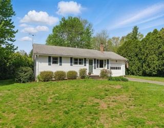 19 Straits Rd, Hatfield, Massachusetts, 3 Bedrooms Bedrooms, 6 Rooms Rooms,1.5 BathroomsBathrooms,Residential,For Sale,Straits Rd,73371845