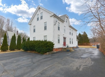 22 North St, Grafton, Massachusetts, 7 Bedrooms Bedrooms, 14 Rooms Rooms,3 BathroomsBathrooms,Residential Income,For Sale,North St,73348425