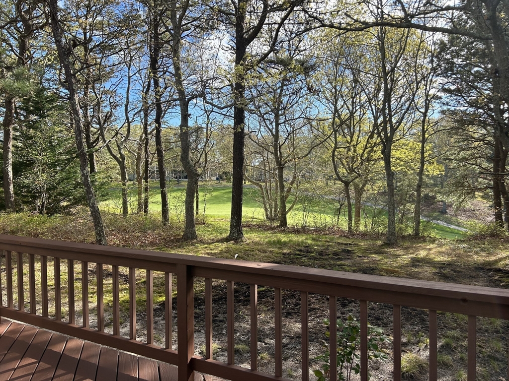 41 Greensward Cir, Mashpee, Massachusetts, 3 Bedrooms Bedrooms, 7 Rooms Rooms,3.5 BathroomsBathrooms,Residential,For Sale,Greensward Cir,73372207