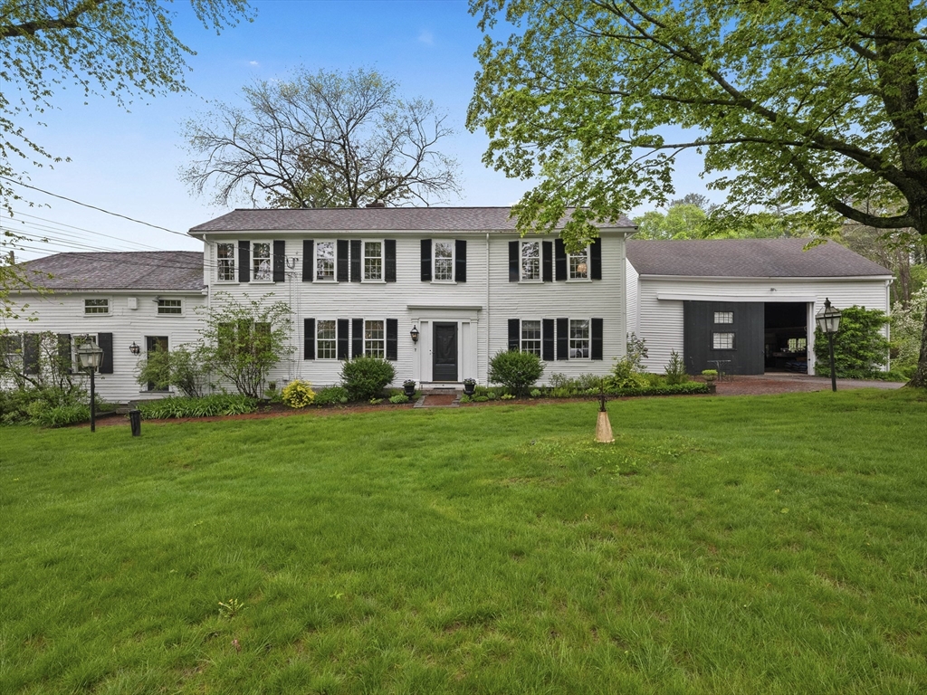 7 School Street, Carlisle, Massachusetts, 3 Bedrooms Bedrooms, 10 Rooms Rooms,3 BathroomsBathrooms,Residential,For Sale,School Street,73372211