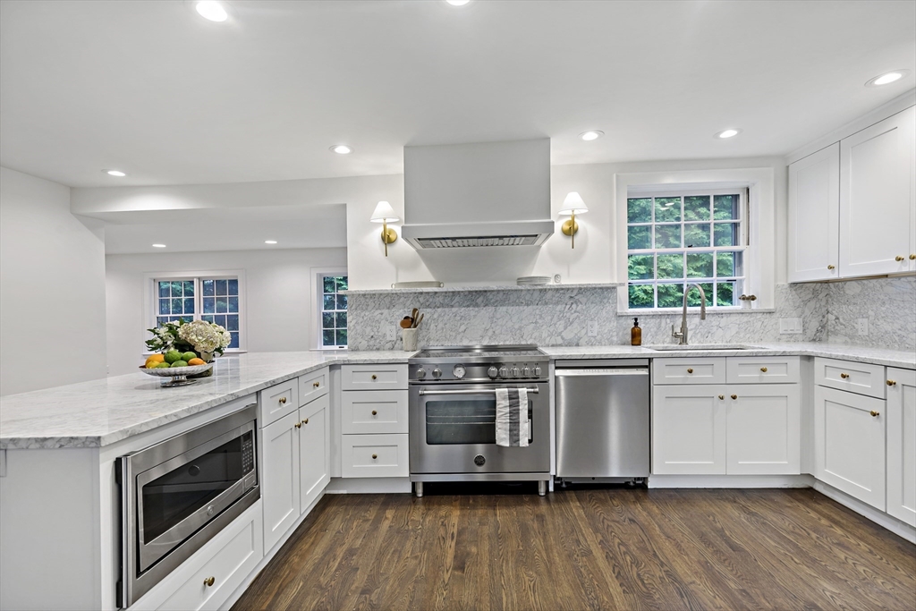 159 Bellevue St, Newton, Massachusetts, 5 Bedrooms Bedrooms, 11 Rooms Rooms,3.5 BathroomsBathrooms,Residential,For Sale,Bellevue St,73372172