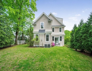 7 Bemis Rd, Wellesley, Massachusetts, 5 Bedrooms Bedrooms, 10 Rooms Rooms,5.5 BathroomsBathrooms,Residential,For Sale,Bemis Rd,73372267